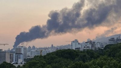 Israël et les États-Unis lancent une attaque contre l'Iran