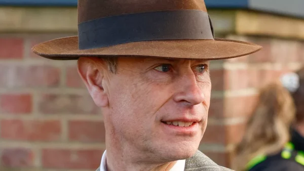 son ex-petite amie s’apprête à faire des révélations intimes