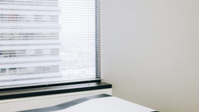 « En état d’excitation… » : un gynécologue accusé de viol par 70 femmes, une ancienne patiente livre un témoignage choc