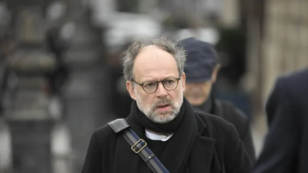 Denis Podalydès humilié par une bourde de Nicolas Sarkozy ? "J’ai eu un temps d'arrêt…"