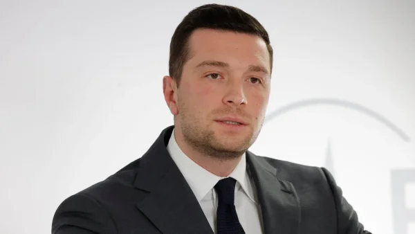 "Regardez, j'ai amené cette photo..."