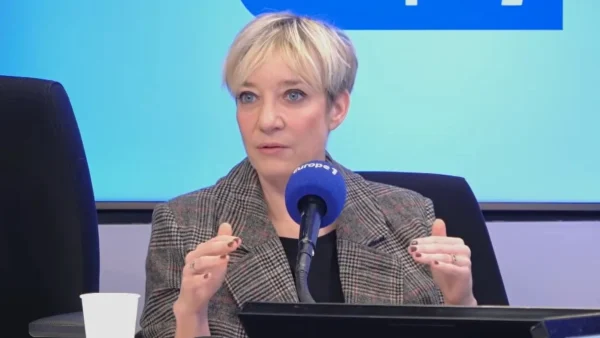 Estelle Dossin (MAPR) dévoile LE problème du couple qui ruine les galipettes sous la couette