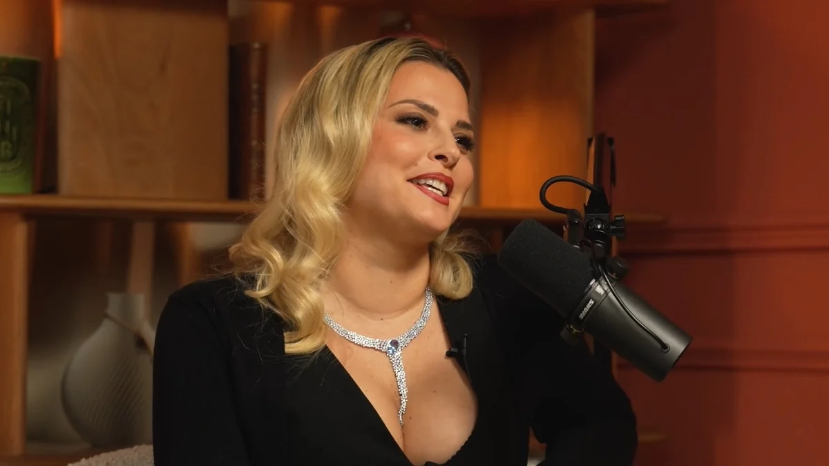 Kelly Vedovelli, furax, règle ses comptes avec ce rappeur à l’antenne