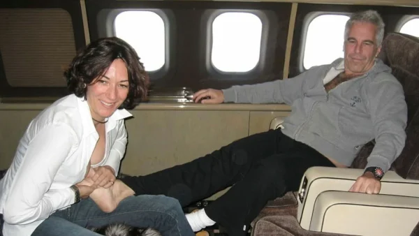 l'ex-femme de Jeffrey Epstein aurait été vue avec une enfant lui ressemblant 2 ans après sa disparition