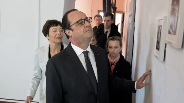 François Hollande ouvre les portes de son domicile cambriolée après un "bug de sécurité"