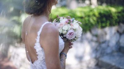 "15 ans de plus que moi", Julie, la première candidate de la nouvelle saison de "Mariés au premier regard" dévoilée