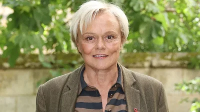 Muriel Robin brutalement honnête sur sa santé mentale qui a été un frein pour être mère, "J'étais dépressive"
