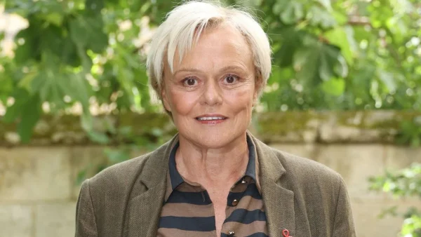 Muriel Robin brutalement honnête sur sa santé mentale qui a été un frein pour être mère, "J'étais dépressive"