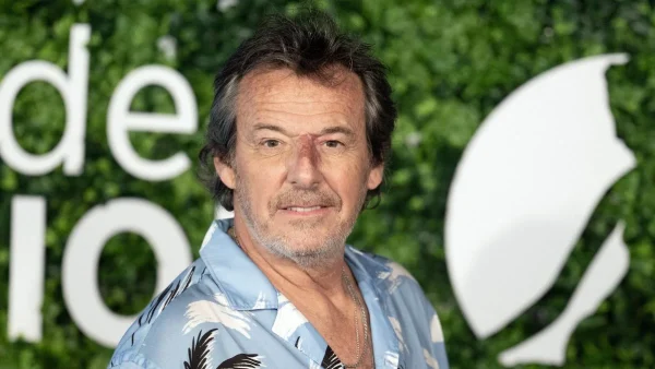 "Cyril Féraud, il creuse son..."