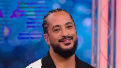 En plein Ramadan, Slimane délaisse la chanson pour se reconvertir en cuisinier hors pair et c'est à s'en lécher les doigts