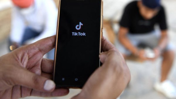 Au Gabon, la suspension des réseaux sociaux perturbe élèves et étudiants