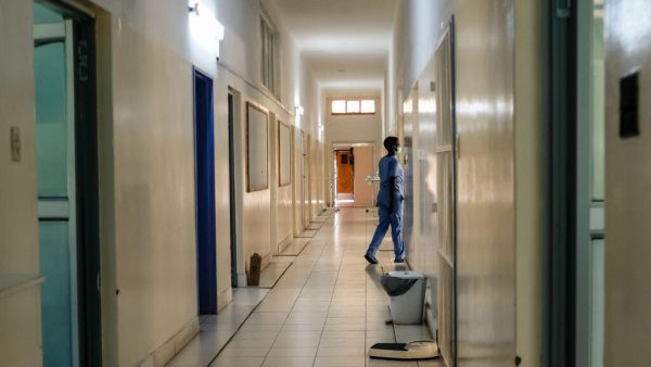 Santé: pourquoi certains pays africains refusent de signer un accord bilatéral d’aide avec les États-Unis