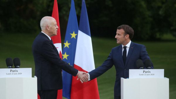 Tunisie: l'immigration au centre de l'entretien téléphonique entre les présidents Saïed et Macron