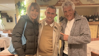 Nagui et Mélanie Page : l’amour comme au premier jour dans un restaurant de stars à Antibes, l’animateur suit sa belle partout en France