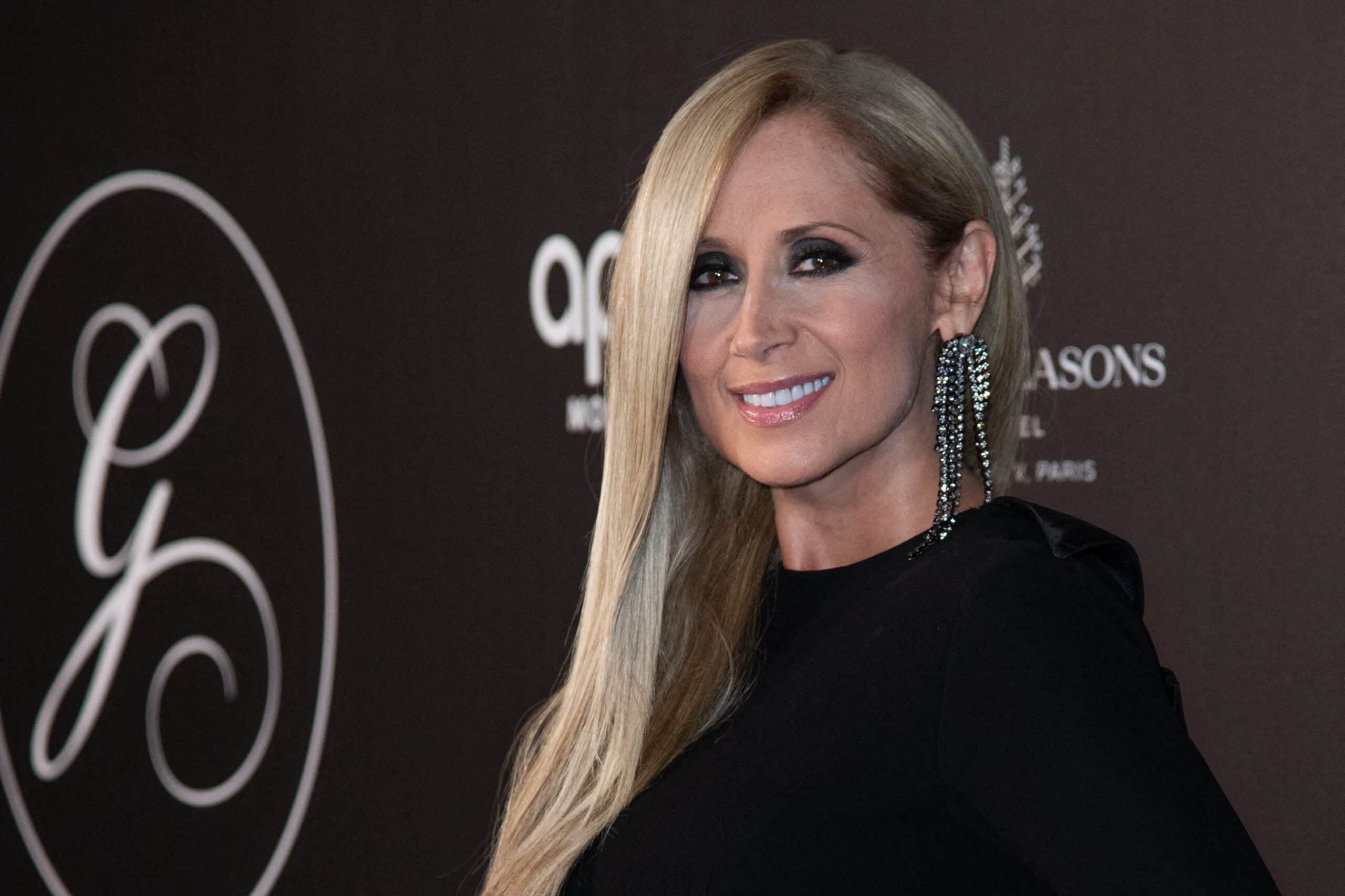 Lara Fabian : à l'Accor Arena, la chanteuse réaffirme son soutien à Slimane