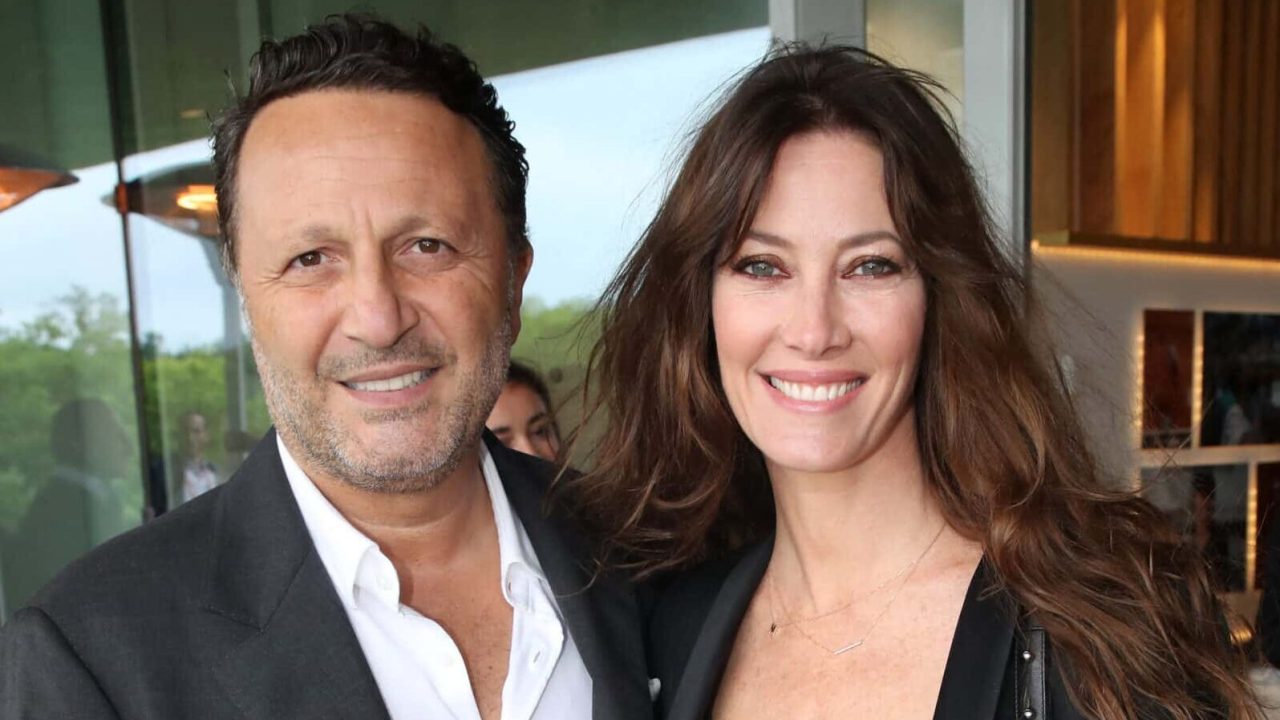 "Je vous présente Aïto" : Arthur et Mareva Galanter, l’adoption après 8 ans de mariage"