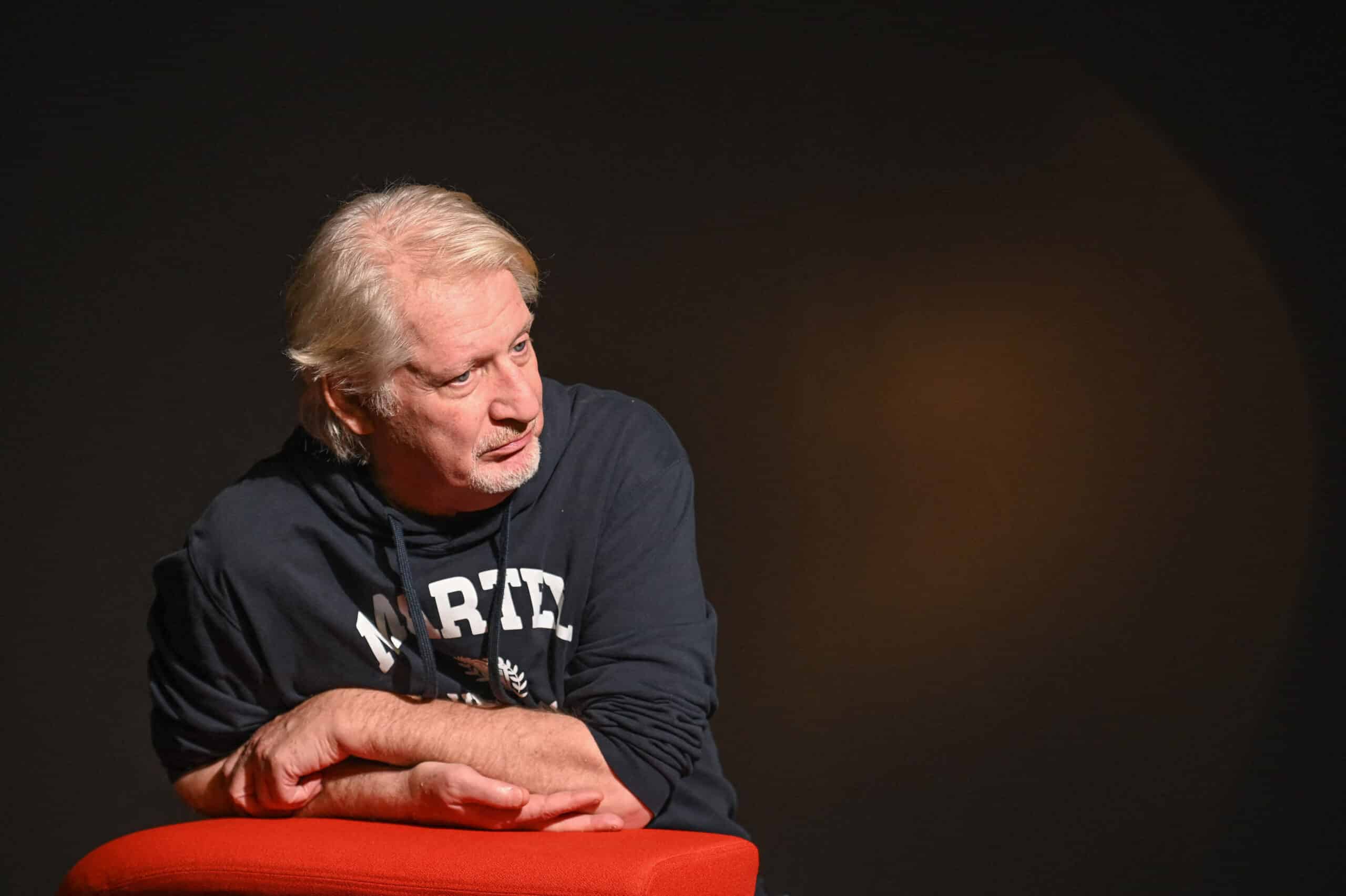 "S'il doit y avoir une plainte, c'est contre la nana" : Patrick Sébastien assure n'avoir reçu "aucune convocation" de la part du parquet de Béziers