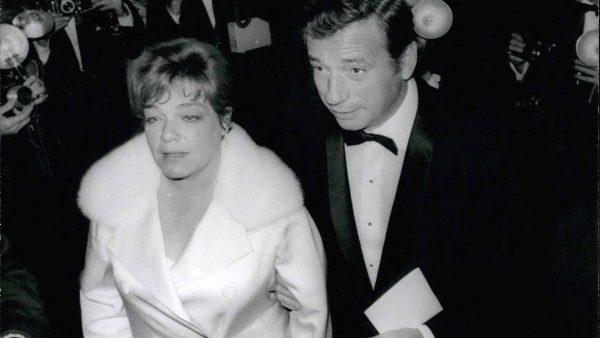 Yves Montand : Simone Signoret est morte dans leur "château" du XIXème siècle, proche de Thoiry, que Benjamin Castaldi connaissait bien