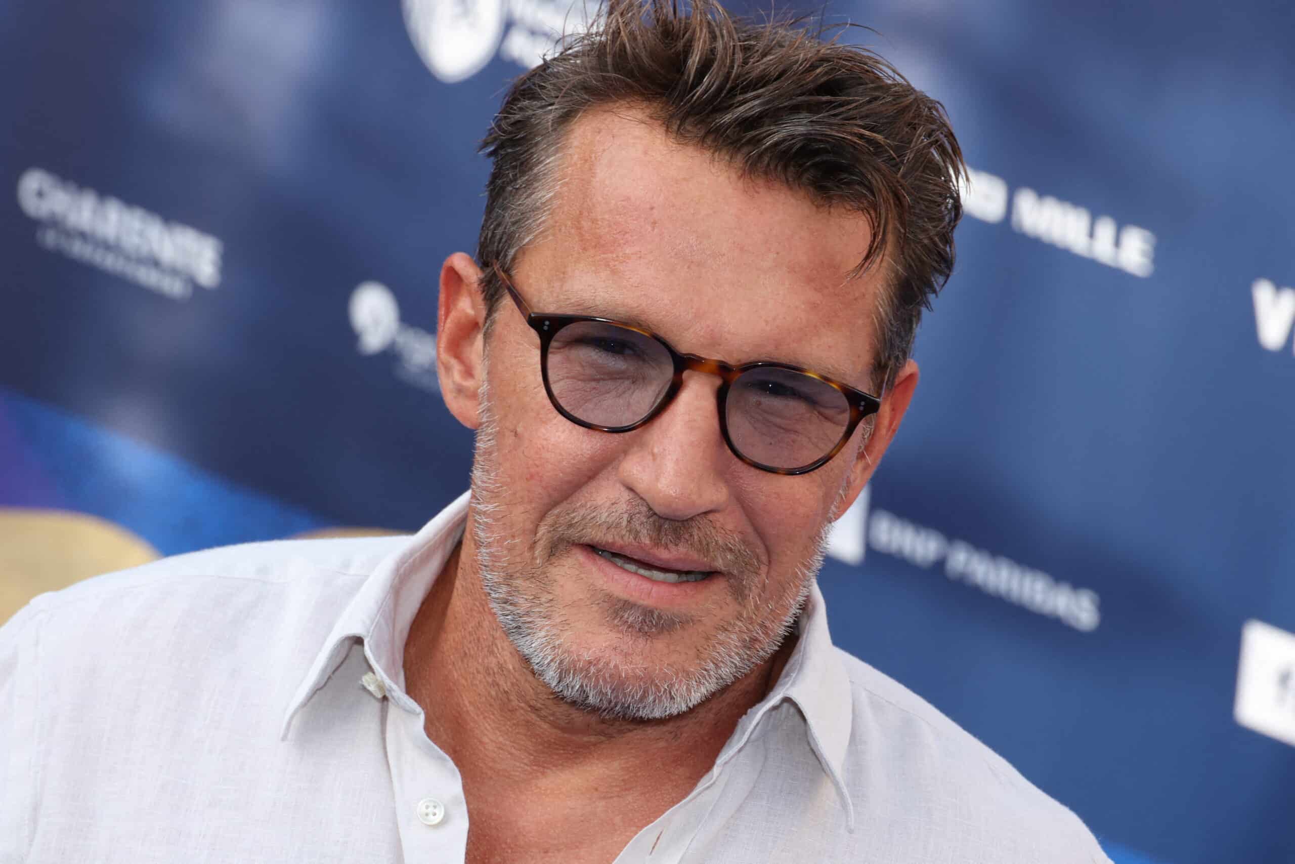 Benjamin Castaldi, attaqué de toute part sur sa pub "Comme j’aime", l’animateur télé cite George Clooney pour se défendre