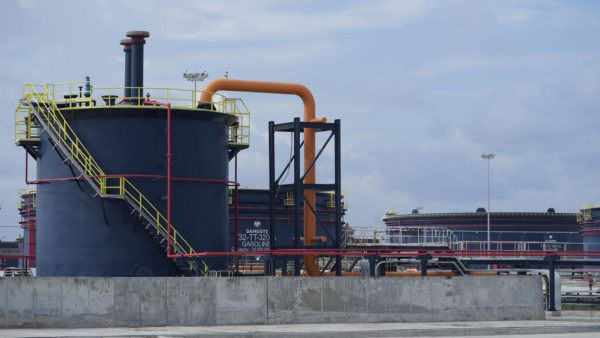 Nigeria: la raffinerie Dangote répond, en Afrique, aux conséquences pétrolières de la guerre au Moyen-Orient