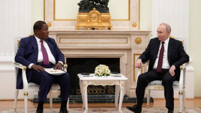 À Moscou, le président de la Centrafrique salue la contribution russe à la tenue des élections générales