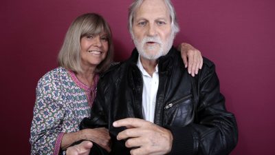 Chantal Goya et Jean-Jacques Debout : château médiéval, maison de maître, hangar... leur impressionnant patrimoine immobilier