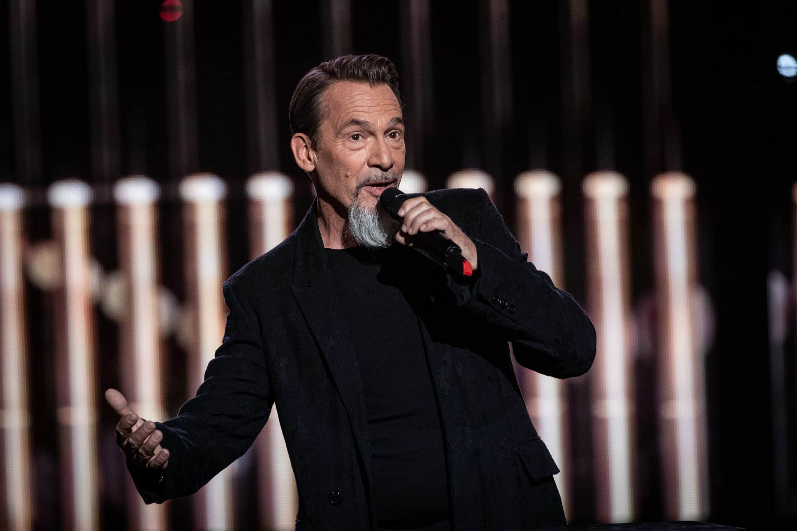Florent Pagny pris en photo dans une clinique de chirurgie esthétique : sa femme a gagné le gros lot