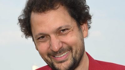 Eric Antoine : l’animateur au coeur d’une arnaque à 16.500€