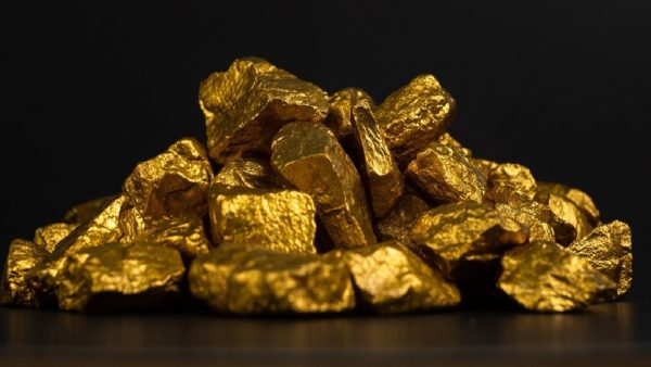 Le Ghana vise une production artisanale d'or de 127 tonnes par an, portée par le