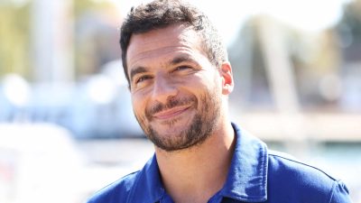 "Compte tenu de la situation…" : Amir annonce l’annulation de ses concerts à Tel-Aviv