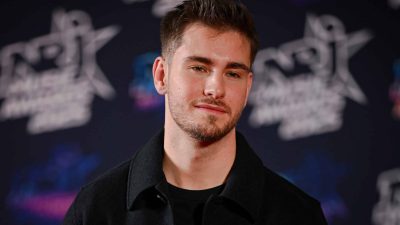 Julien Lieb présente sa compagne Amélie lors des répétitions de DALS