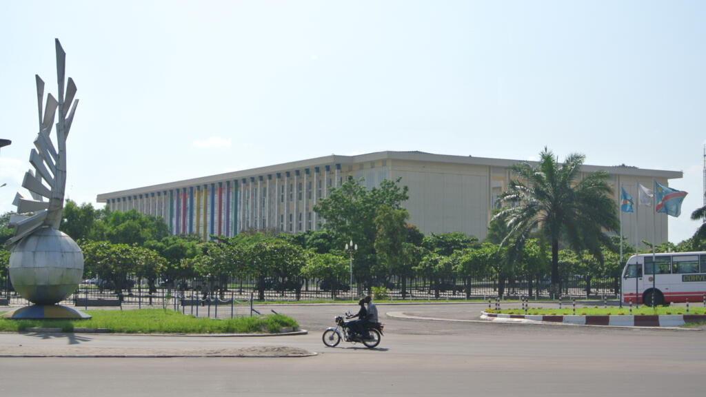 Palais du Peuple à Kinshasa, siège du Parlement de la RDC