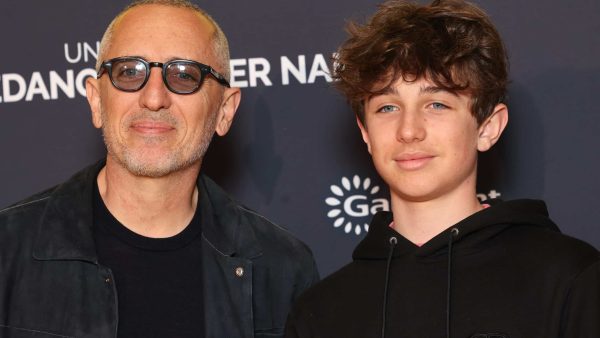 Gad Elmaleh s’affiche avec Raphaël, son fils de 12 ans, né de sa relation avec Charlotte Casiraghi