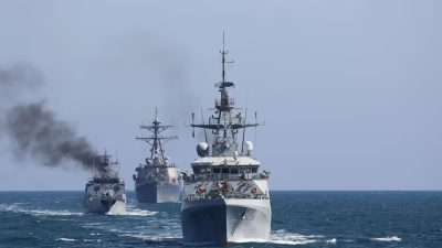 le Royaume-Uni et la France mènent une coalition de 30 pays pour rouvrir le détroit d'Ormuz