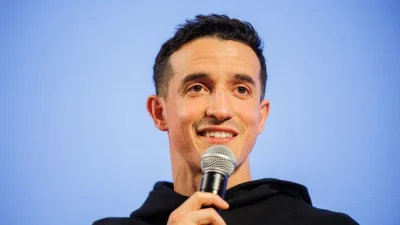 Après avoir côtoyé l'armée, Tibo InShape dit s'il est prêt ou non à "risquer sa vie pour la France"