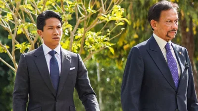 Le prince Abdul Mateen de Brunei, papa gaga de sa fille Zahra, lovée dans ses bras