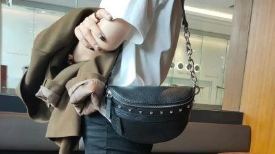Pourquoi le sac banane femme est l’accessoire indispensable du printemps 2026 ?