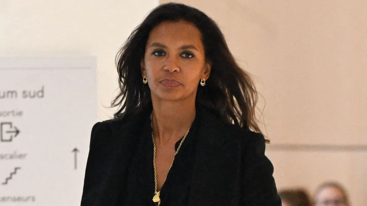 Gros bouleversement pour Karine Le Marchand qui voit son quotidien radicalement changer, "Ça fait bizarre"