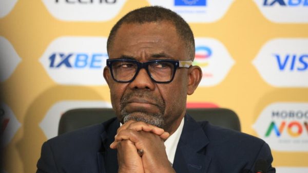 Veron Mosengo-Omba a démissinoné de son poste de secrétaire général de la CAF.