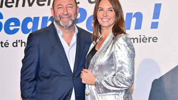 Julia Vignali en couple avec Kad Merad, elle est sans détour sur son physique : "Pas trop belle"