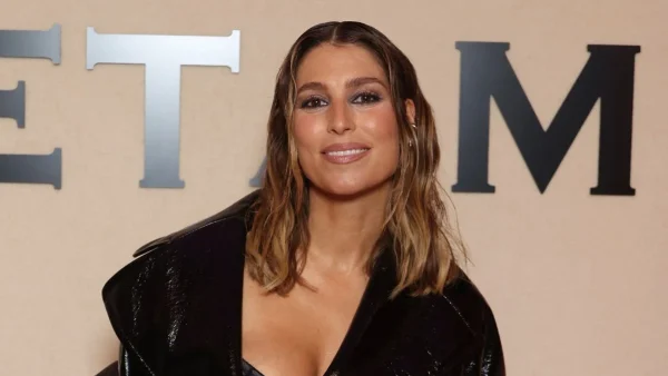 Amoureuse de Michel Drucker, Laury Thilleman lui a tout avoué : "Il a halluciné"