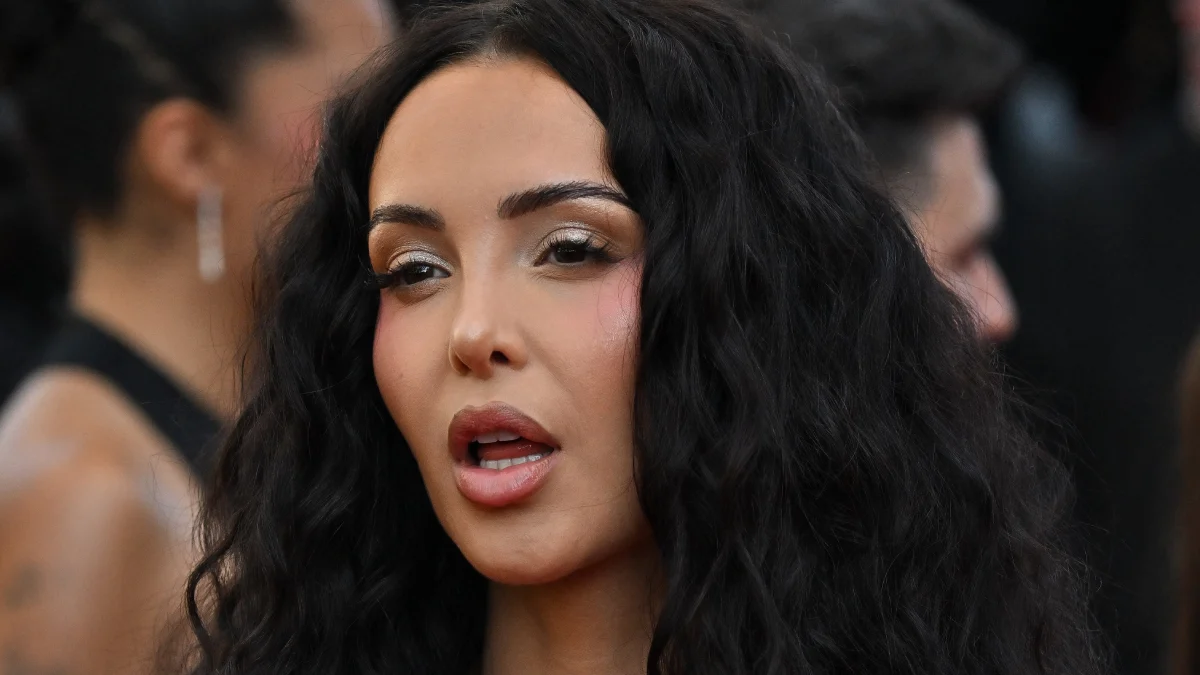 "J'ai galéré de fou", avant les frappes, son retour chaotique à Dubaï avec son clan