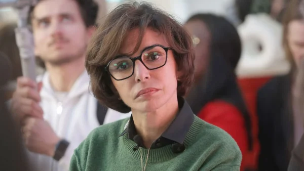 Rachida Dati "décoche une claque" à "un jeune noir, grand, avec une casquette" : Nicolas Sarkozy se souvient