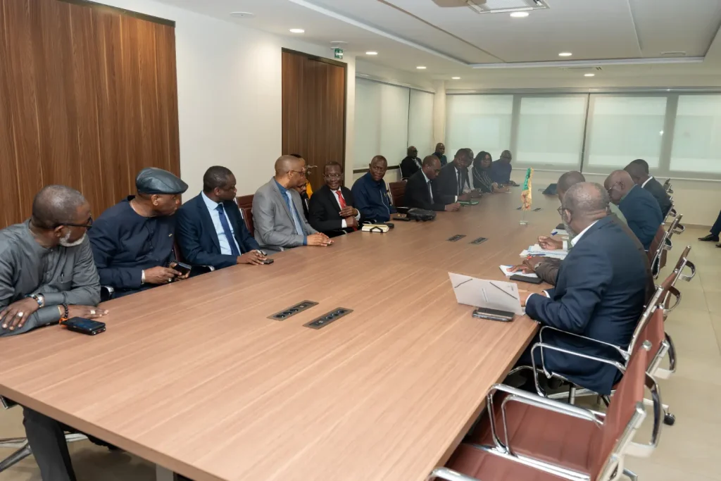 Rencontre de travail avec le Ministre de l'Energie, José Didier Tonato