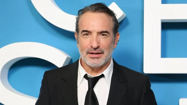 Jean Dujardin face à cette leçon de vie assénée quand il était enfant, “Je pense souvent à la survie”