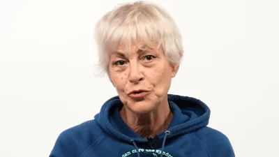 Lio (63 ans) sans tabou sur les substances, “Je suis pour la légalisation…”