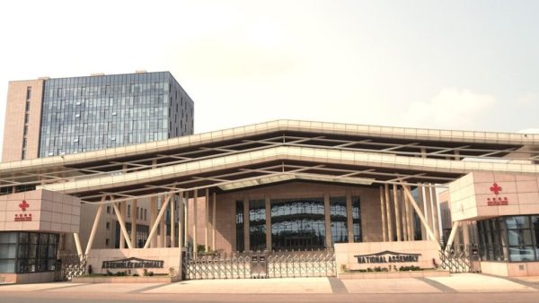 Cameroun: les parlementaires se penchent sur la création d'un poste de vice-président du pays