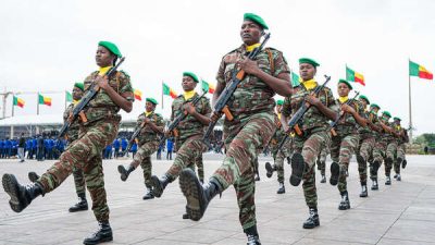 Bénin : 53 officiers promus au grade de capitaine et lieutenant de vaisseau