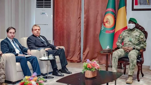 Assimi Goita et l'ambassadeur russe