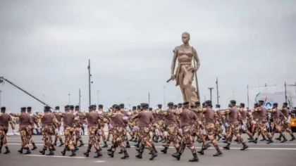 Miltaire béninois au défilé du 1er aout